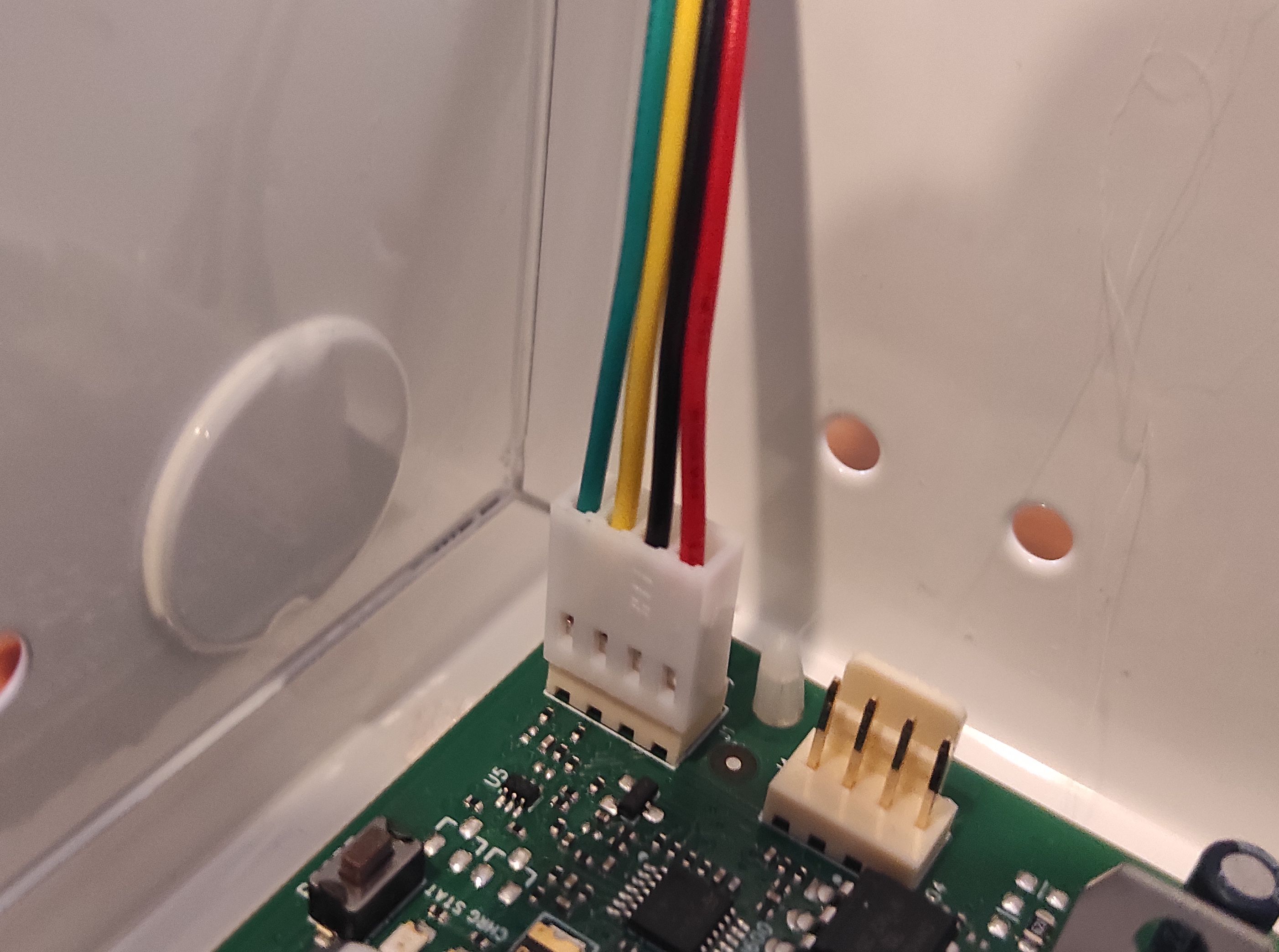 CRP2 cable on Paradox serial port